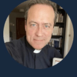 Pater Ugalde, Sacerdote, colaborador de Se Buscan Rebeldes